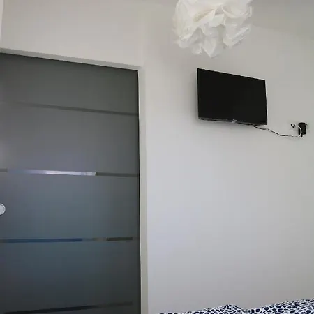 Tischi Διαμέρισμα *